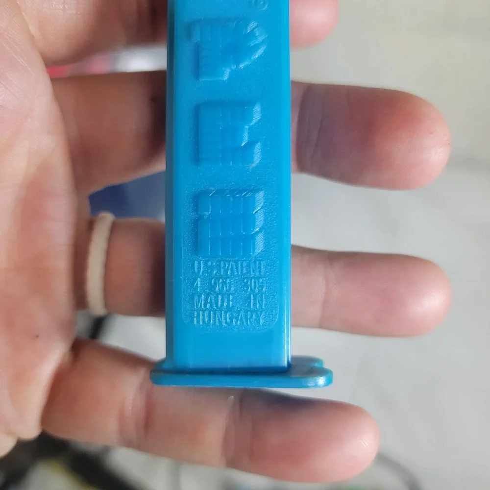 Chick‎ in an Egg Vintage Pez Candy Dispenser (with feet)